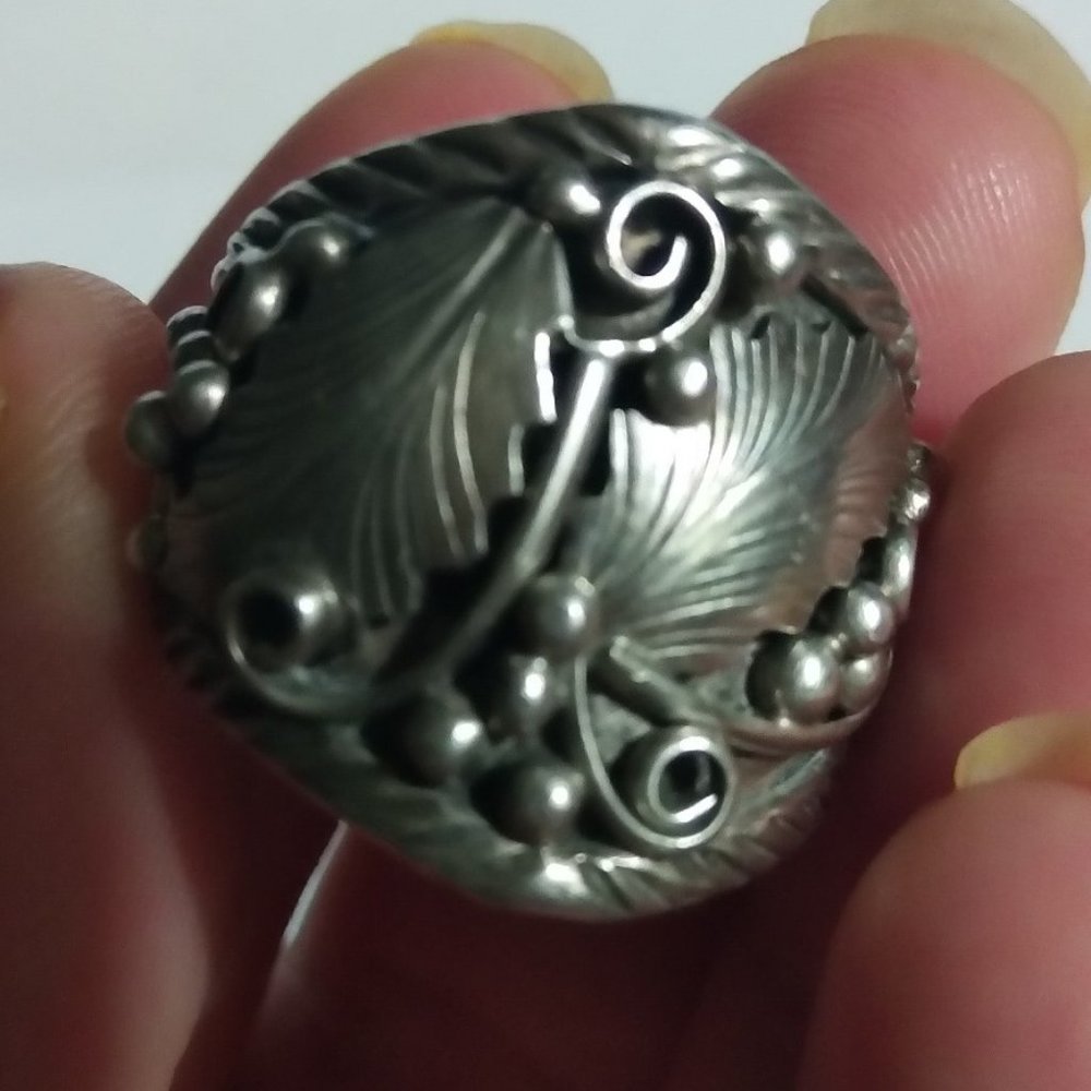 SOLD!! Vintage Navajo Sterling Silver Ring Size 7